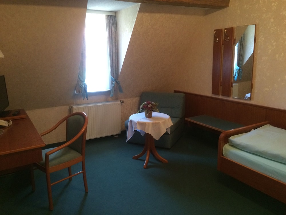 Single Room photo 3