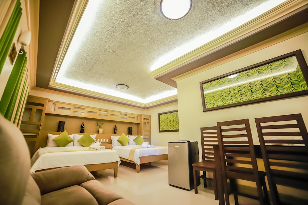 Family Deluxe Suite photo 2