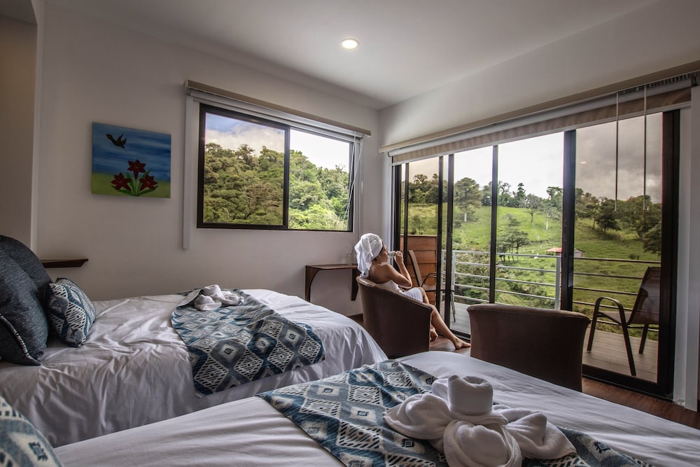 Deluxe Double Room, Balcony, Mountain View photo 3