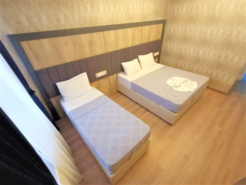 Standard Triple Room photo 3