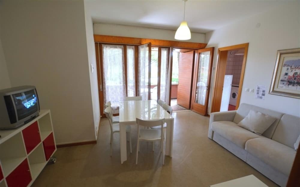 Apartment, 2 Bedrooms, Balcony, Garden View