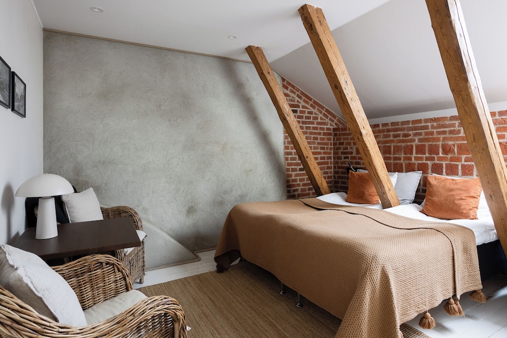 Family Room, Multiple Beds photo 2