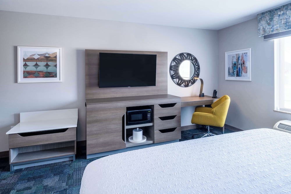 Room, 2 Queen Beds, Accessible (Hearing) - Photo 2