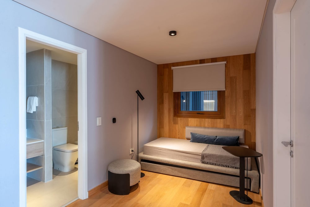 Suite, 1 King Bed, Non Smoking