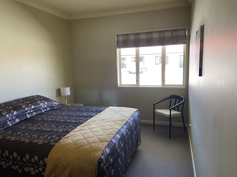 2 Bedroom Deluxe Apartment