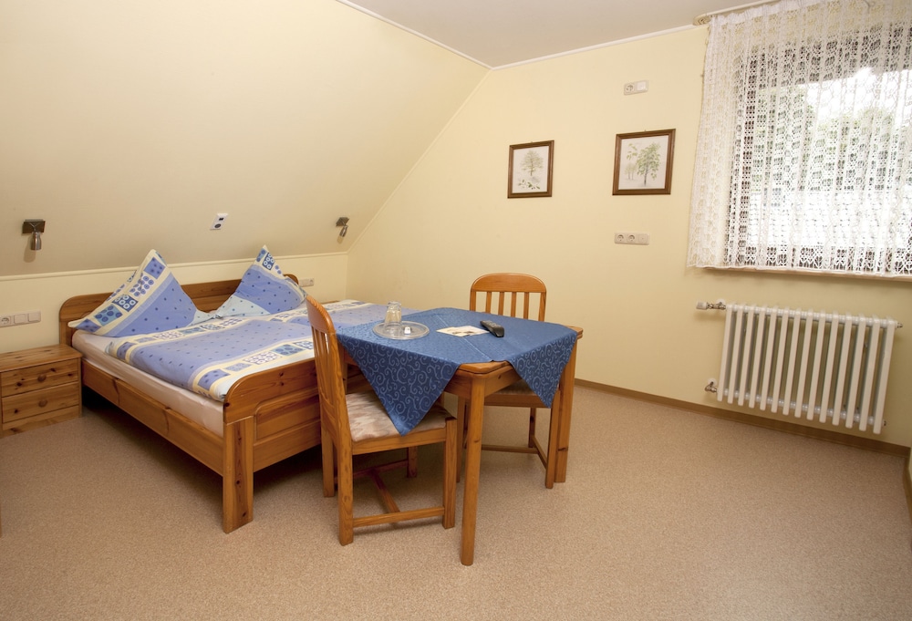 Standard Double Room Single Use photo 2