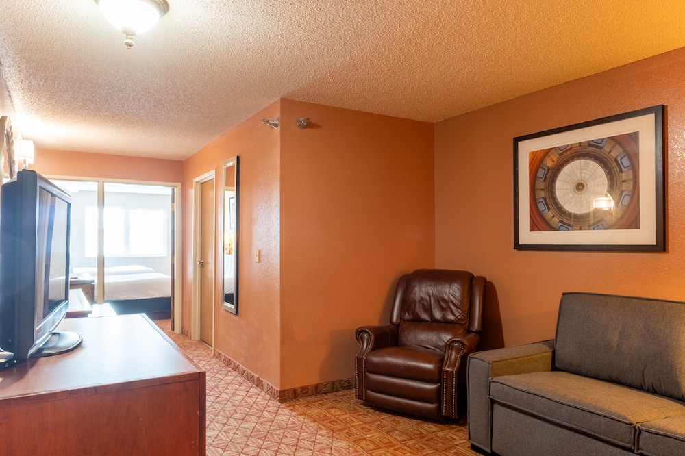 Superior Room, Multiple Beds (Two Queen Bedroom Suite with Sofa Sle) photo 1