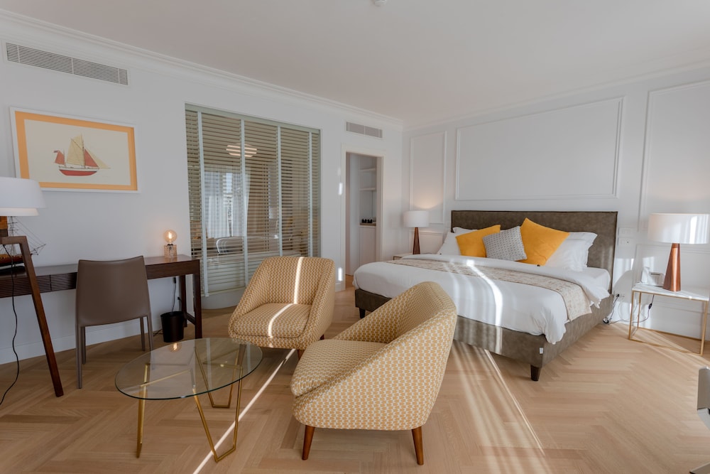 Deluxe Suite - Photo 4