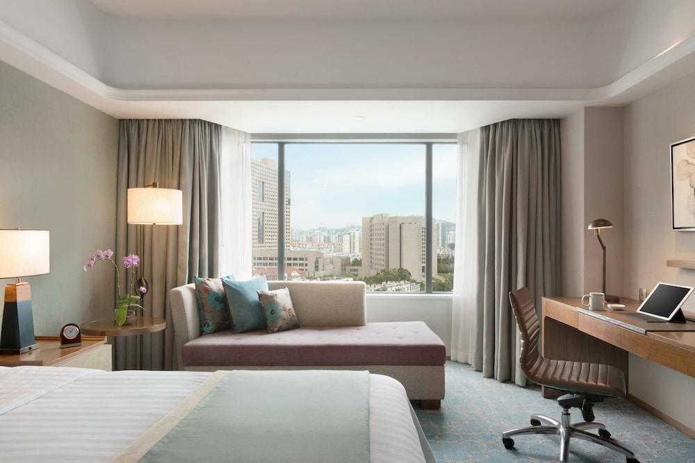 City Wing, Deluxe Grand Room, 1 King Bed - Photo 4