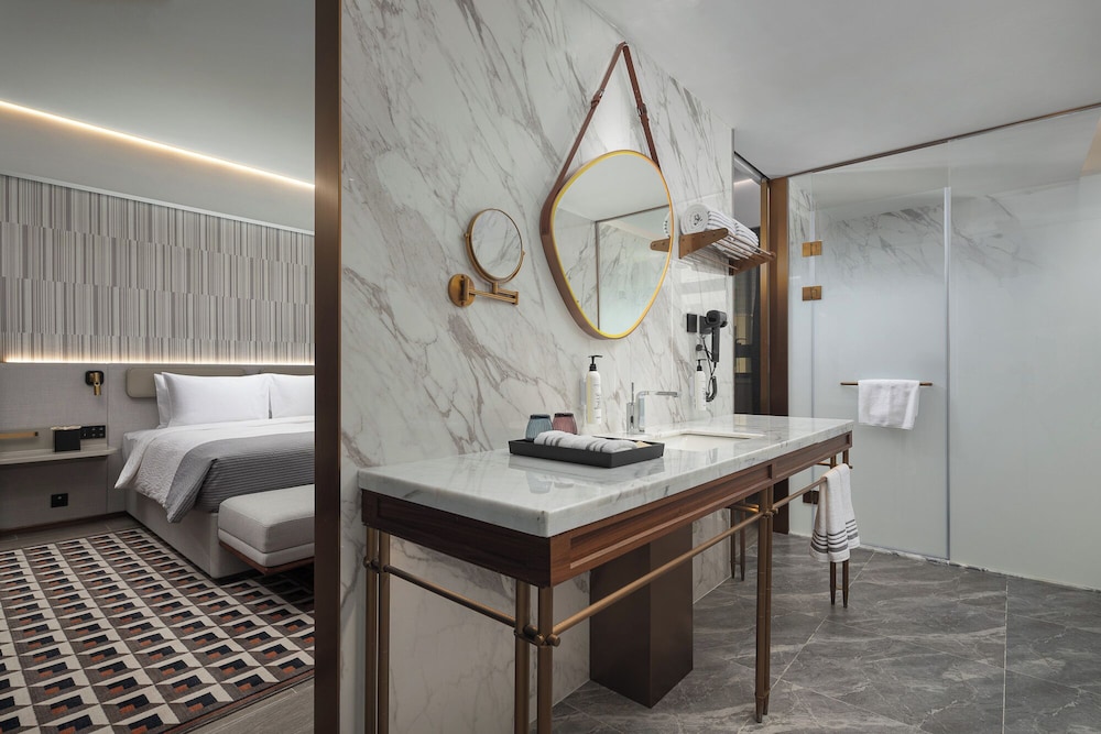 Premium Single Room, City View photo 3