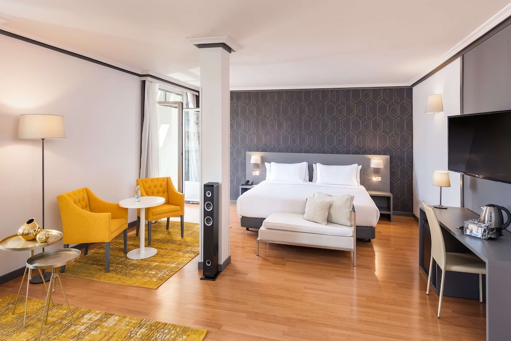 Premium Room - Photo 3