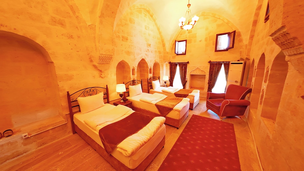 Deluxe Triple Room - Photo 5