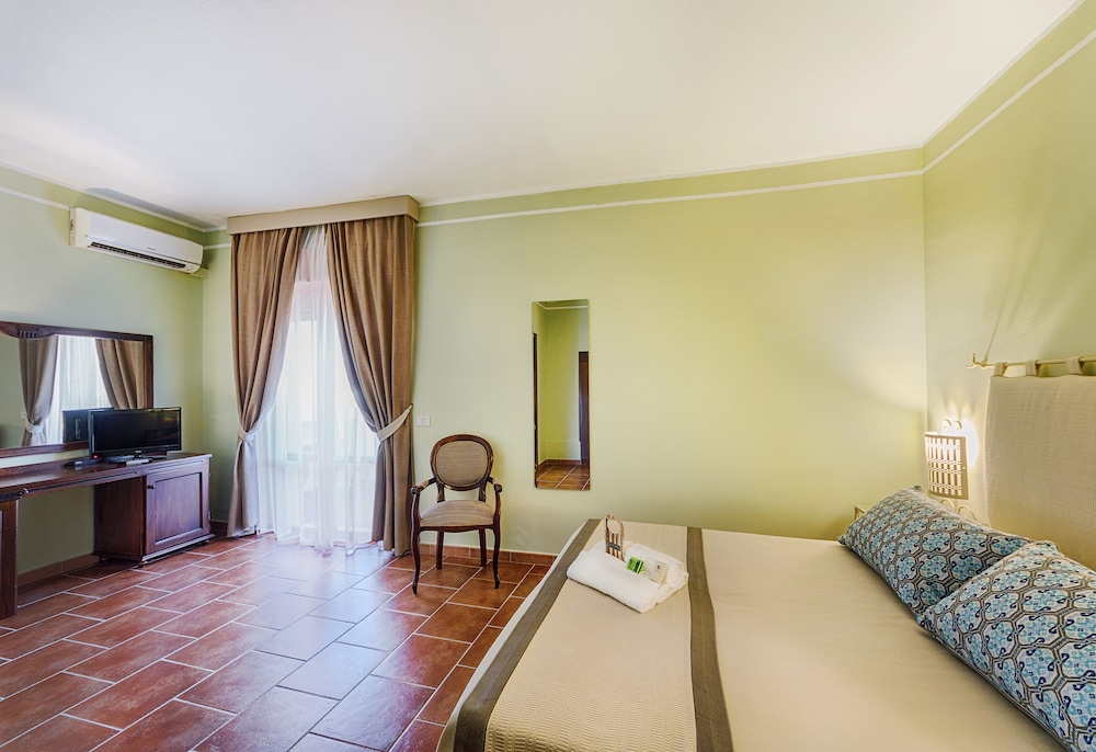 Triple Room - Photo 2
