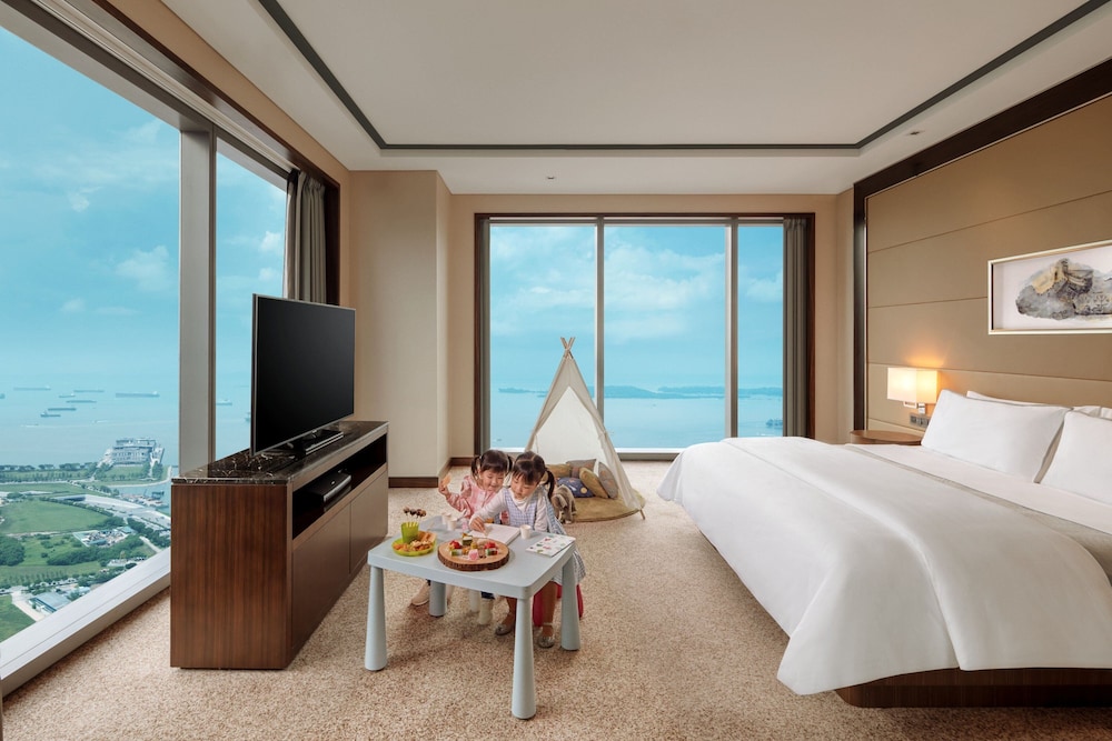 Club Suite, 1 Bedroom, Harbor View (Corner) Club Suite, 1 Bedroom, Harbor View (Corner)