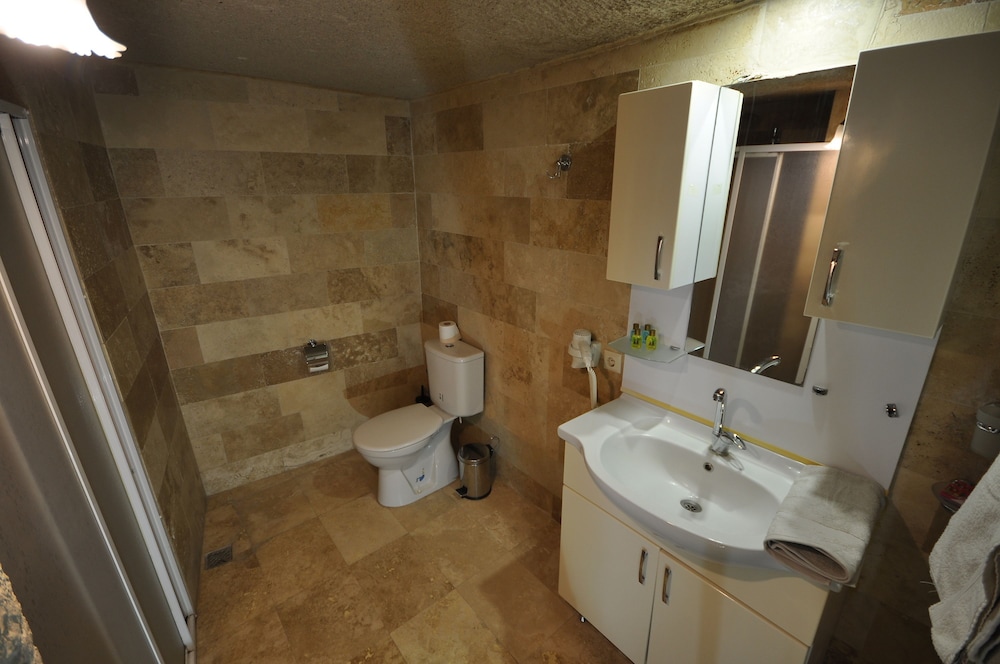 Romantic Triple Room photo 2