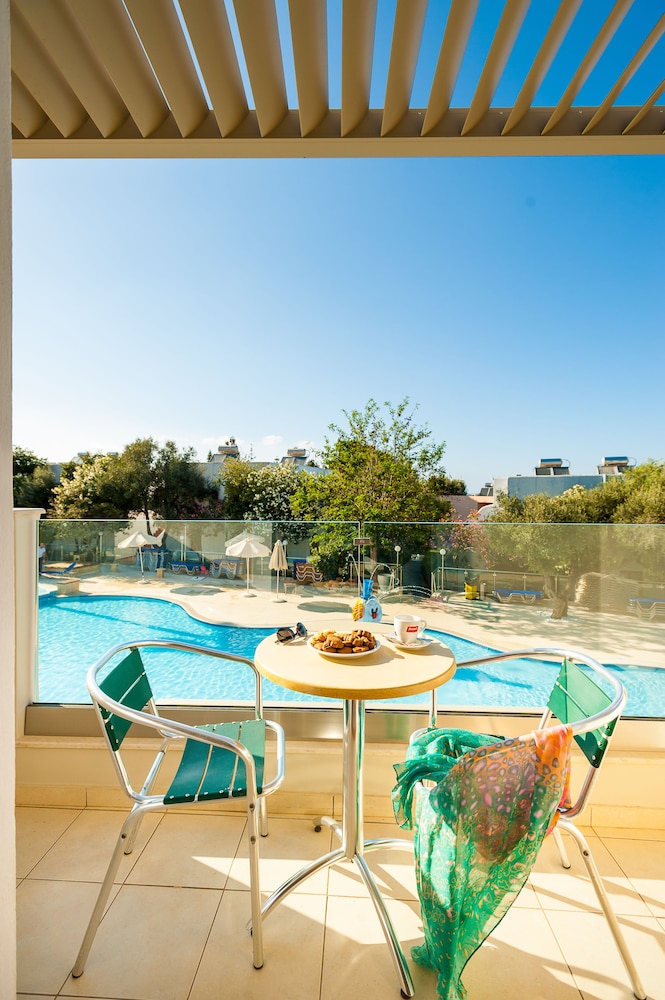 Standard Room, Garden View