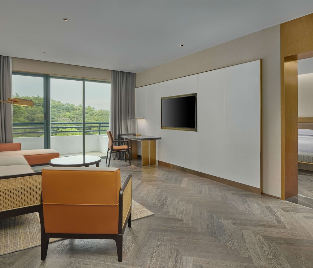 Executive Suite with Balcony