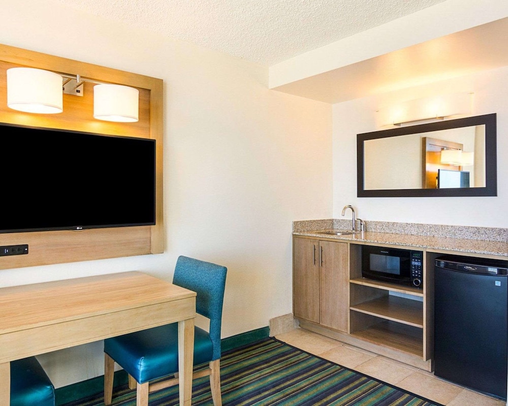 Suite, Non Smoking - Photo 4
