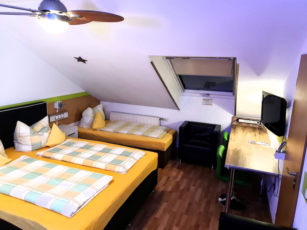 Standard Quadruple Room, Non Smoking, Refrigerator & Microwave