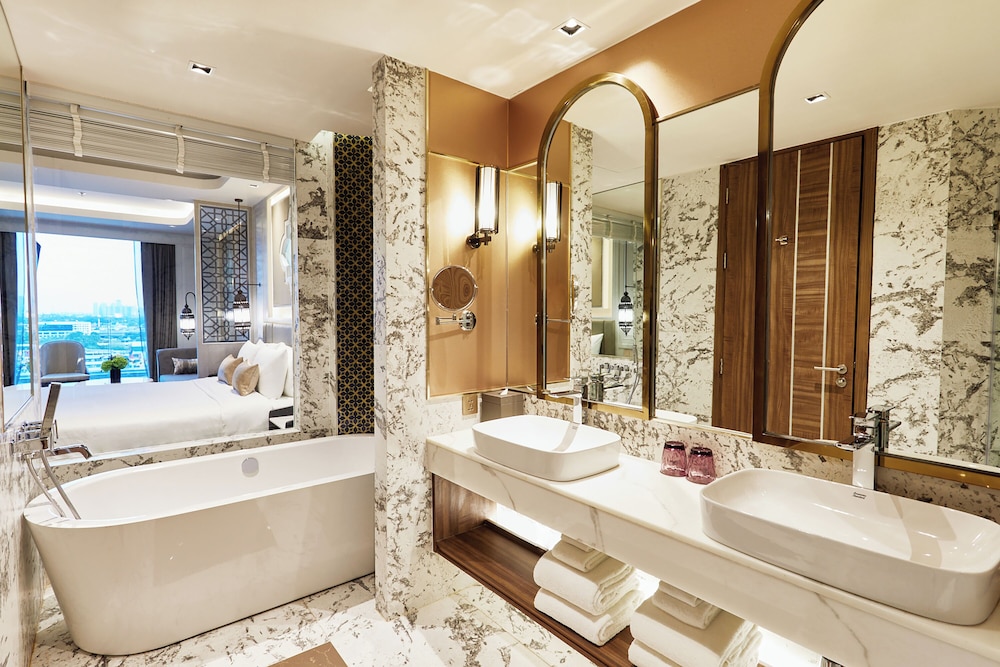 Deluxe Suite Twin