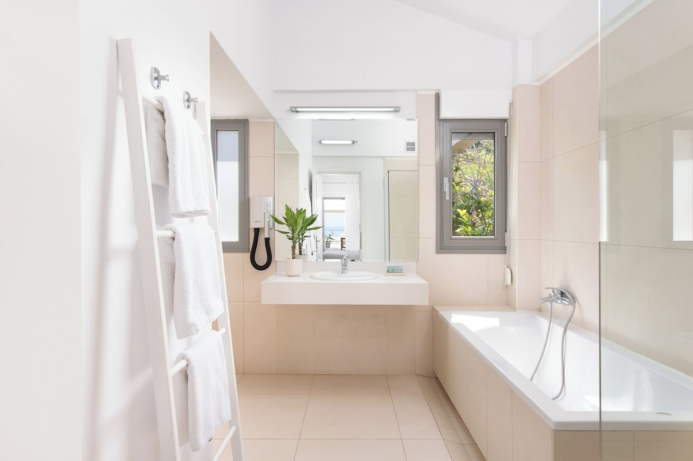 Executive Suite, Ocean View photo 3
