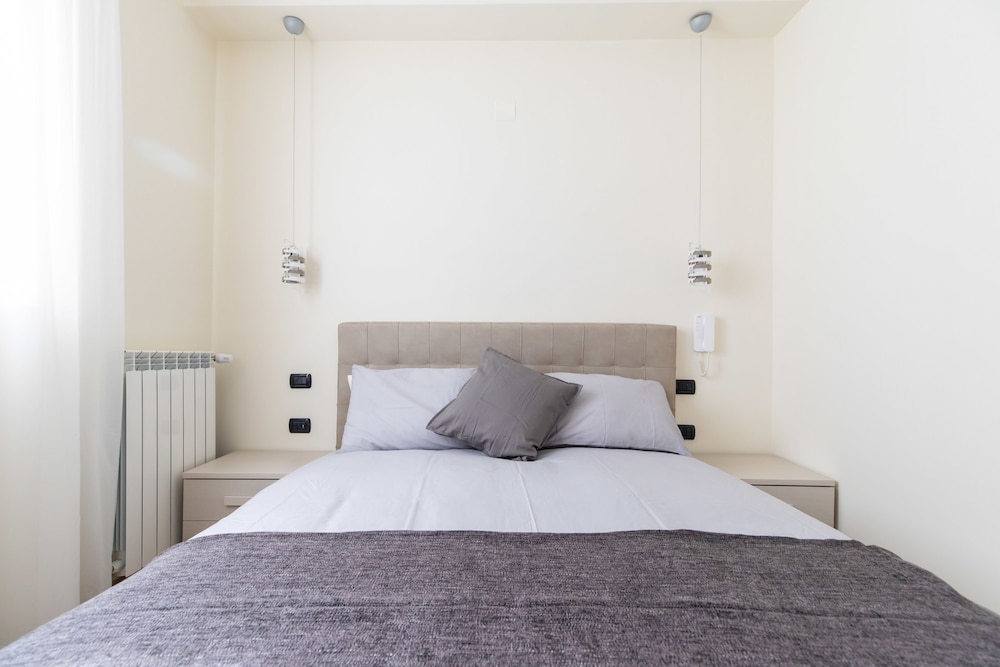 Deluxe Double Room (Mergellina)