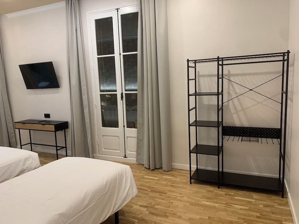 Superior Triple Room, 1 Bedroom, Private Bathroom photo 2