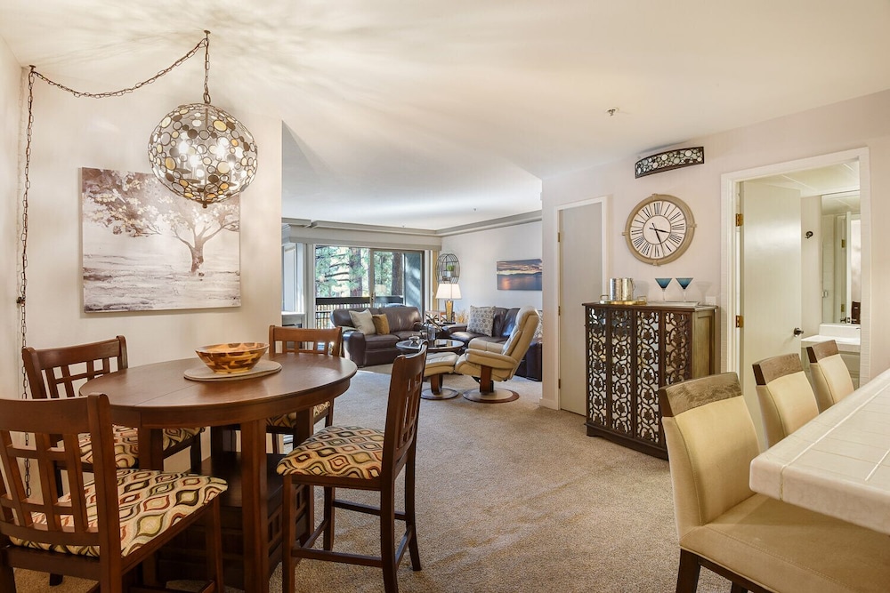 Condo, 1 Queen Bed with Sofa bed, Balcony, Mountain View (Incline Village Escape) photo 2