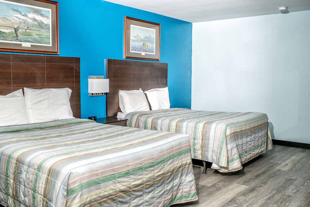 Standard Double Room, 2 Queen Beds photo 1