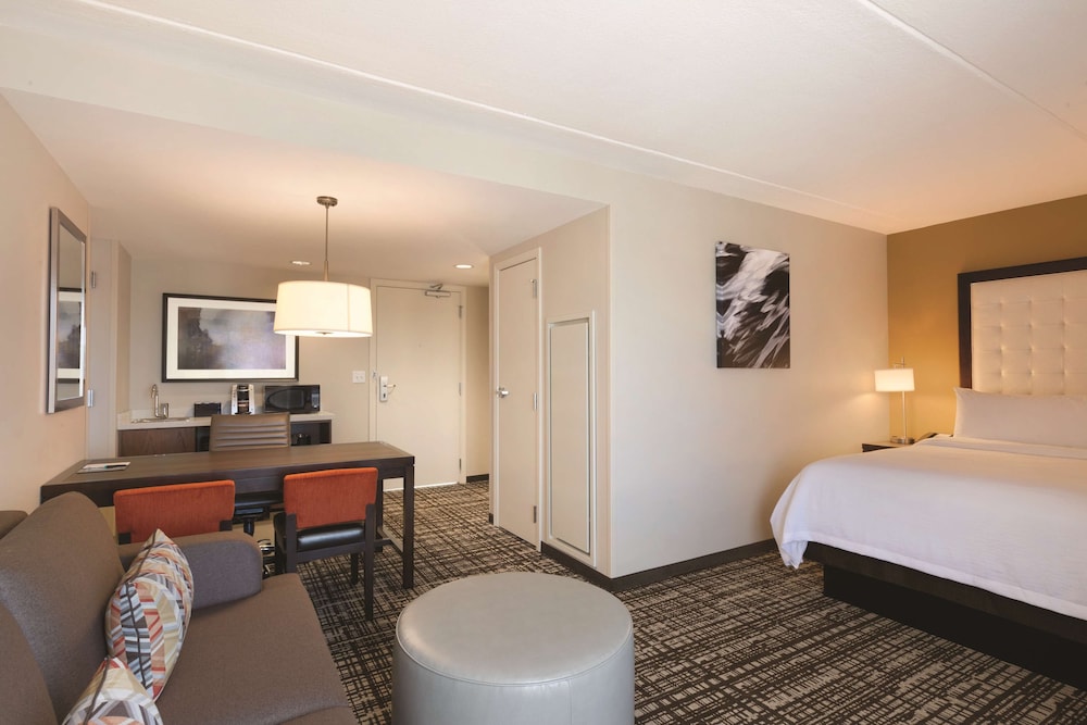 2 Room Premium Suite, 1 King Bed photo 2