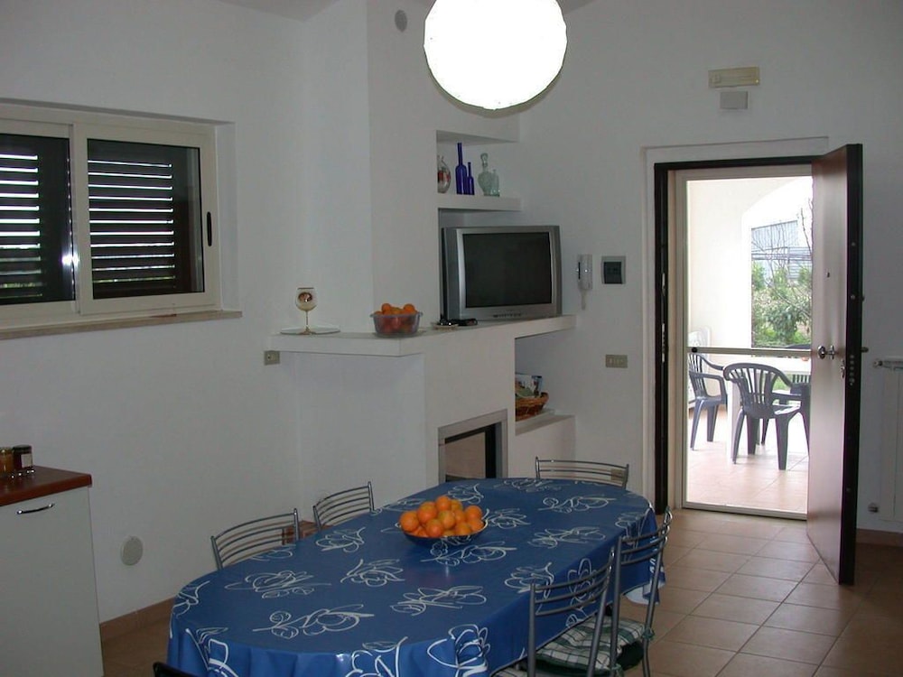 Apartment, 1 Bedroom, Accessible, Garden View photo 3