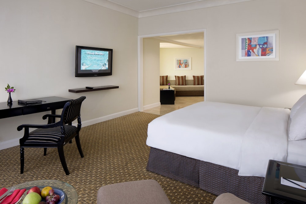 Deluxe Room - Photo 2