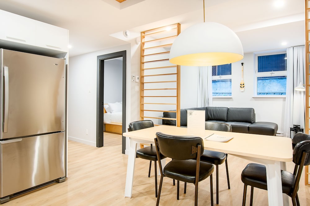 Apartment, 2 Bedrooms, Half-Basement (LC104)