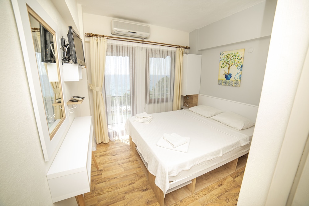 Double Room, Balcony, Sea View