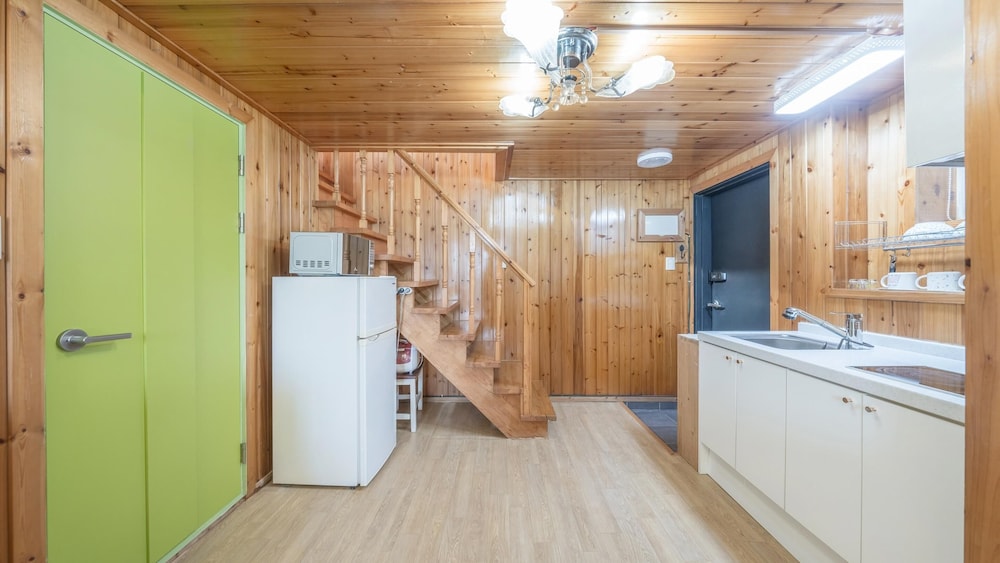 Basic Room, 1 Bedroom (Napolly (Dokchae)) - Photo 13