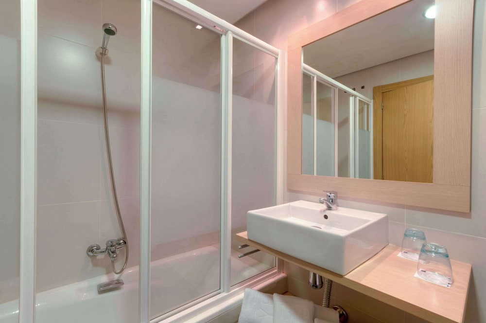 Superior Room, 1 King Bed (Con salon) - Photo 4