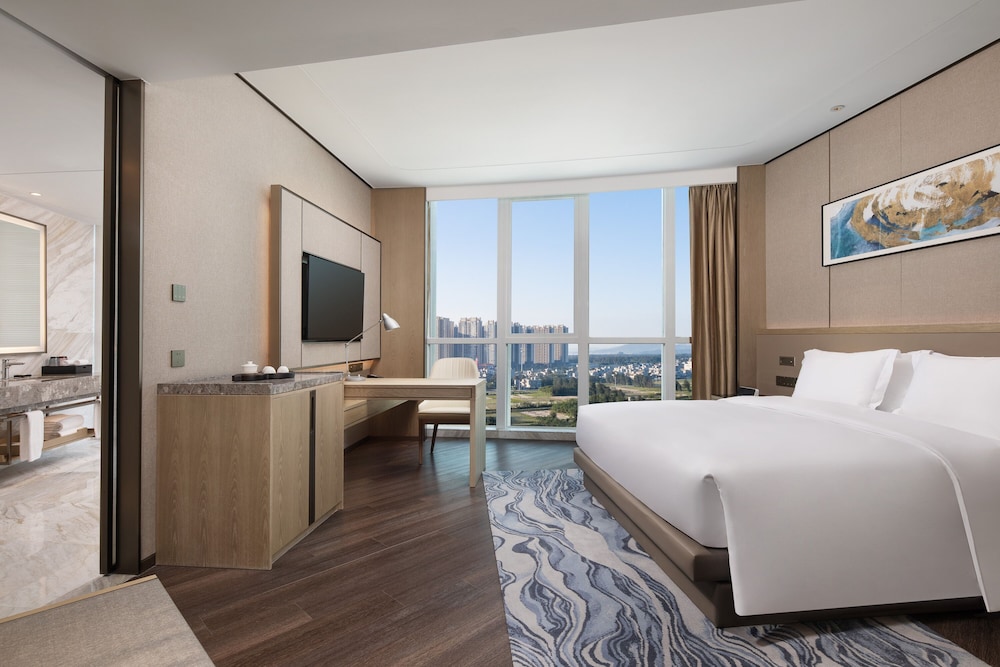 Room, 1 King Bed, Smoking