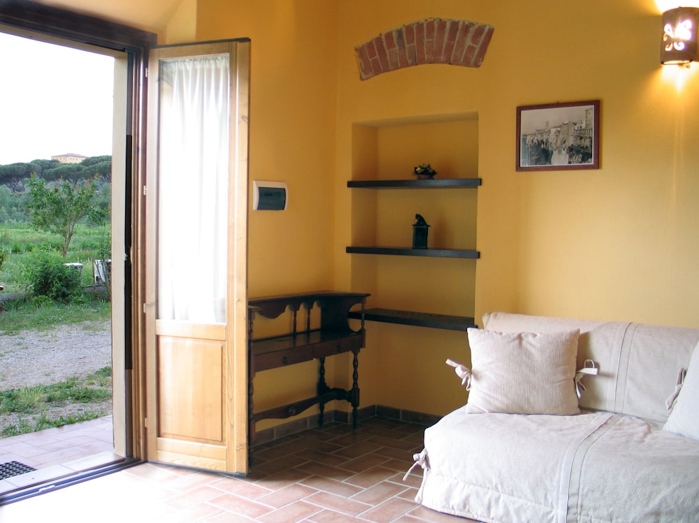 Family Quadruple Room, Garden Area photo 3