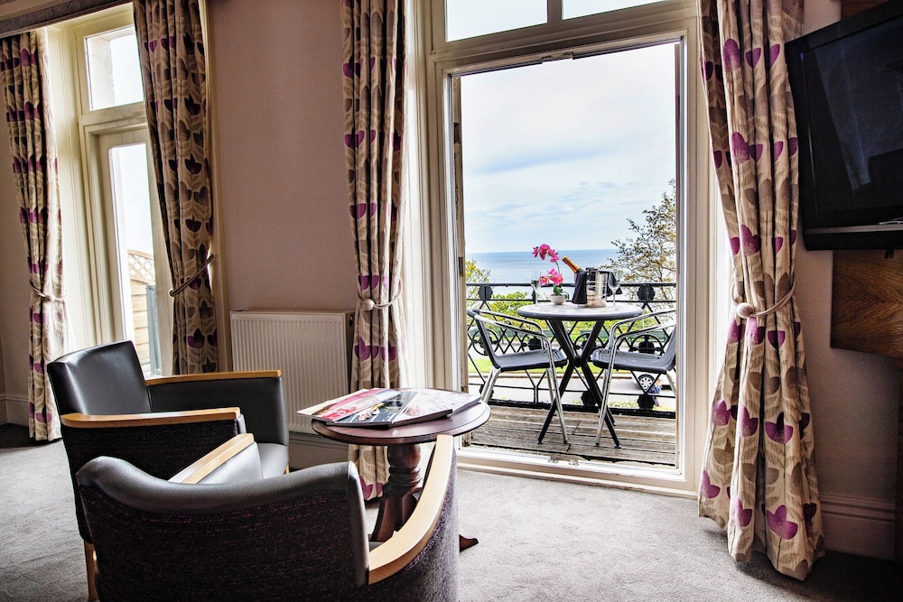 Deluxe Double or Twin Room, Sea View - Photo 13