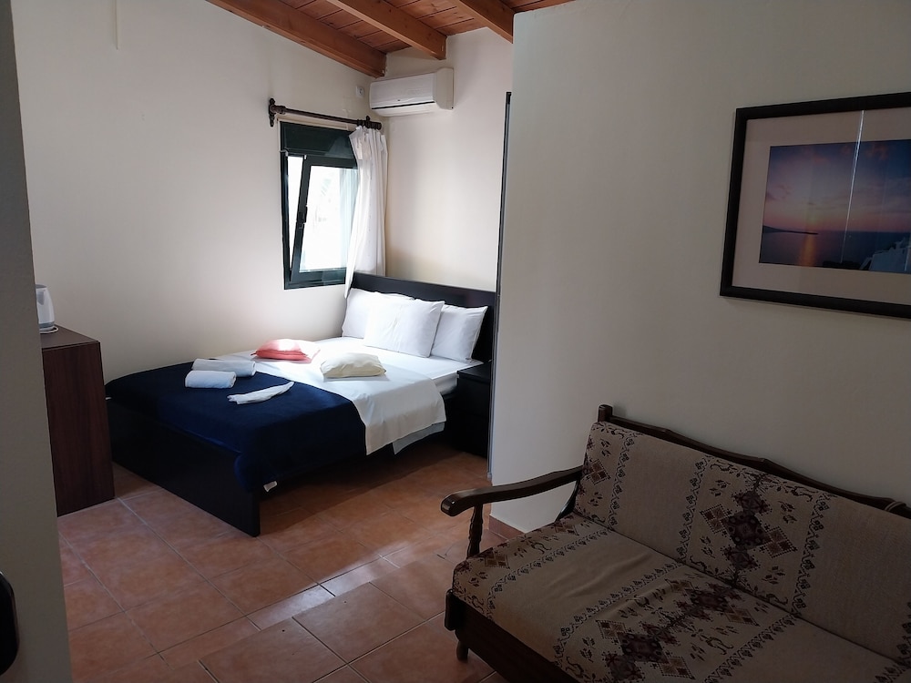 Traditional Double or Twin Room, 1 Bedroom photo 2