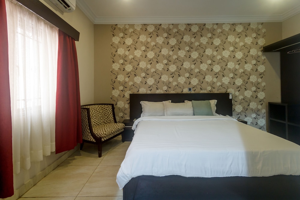 Premium Room, 1 Queen Bed, Non Smoking