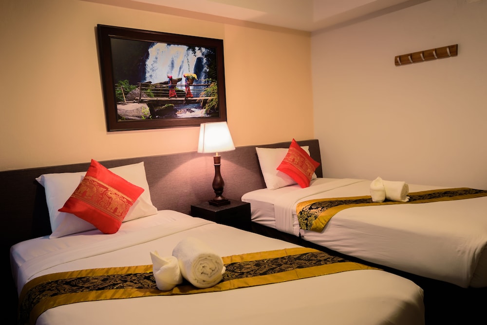 Superior Twin Room, 2 Twin Beds - Photo 1