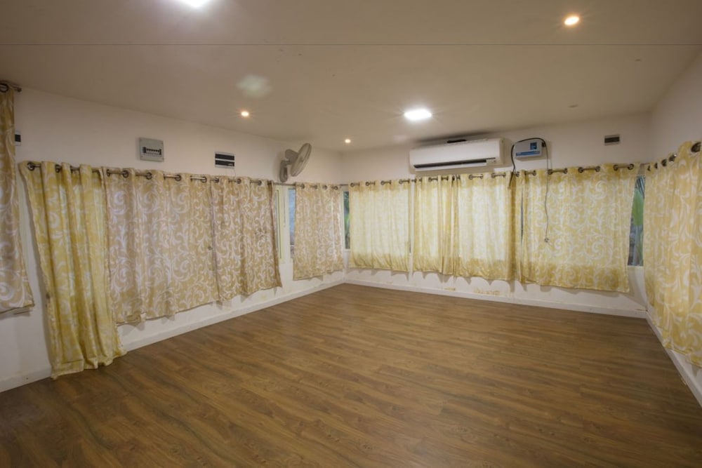 Family Room, Multiple Beds