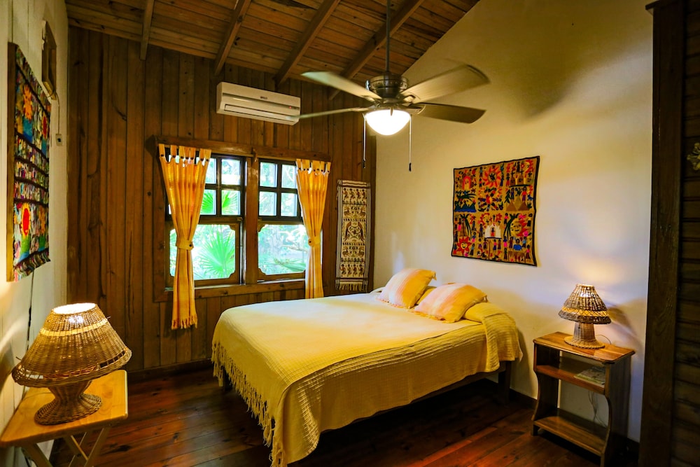 Family Apartment, 1 Bedroom, Kitchen, Beachfront photo 1