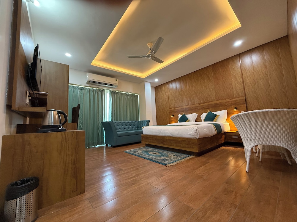 Club Room photo 3