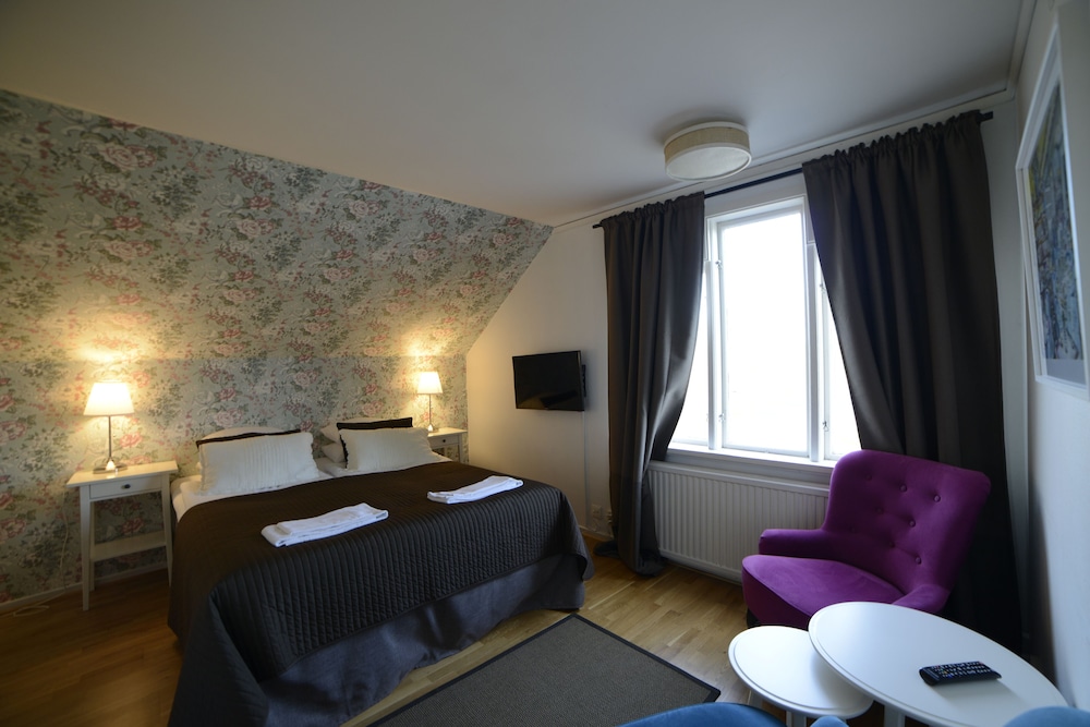 Standard Double Room, 2 Twin Beds photo 1