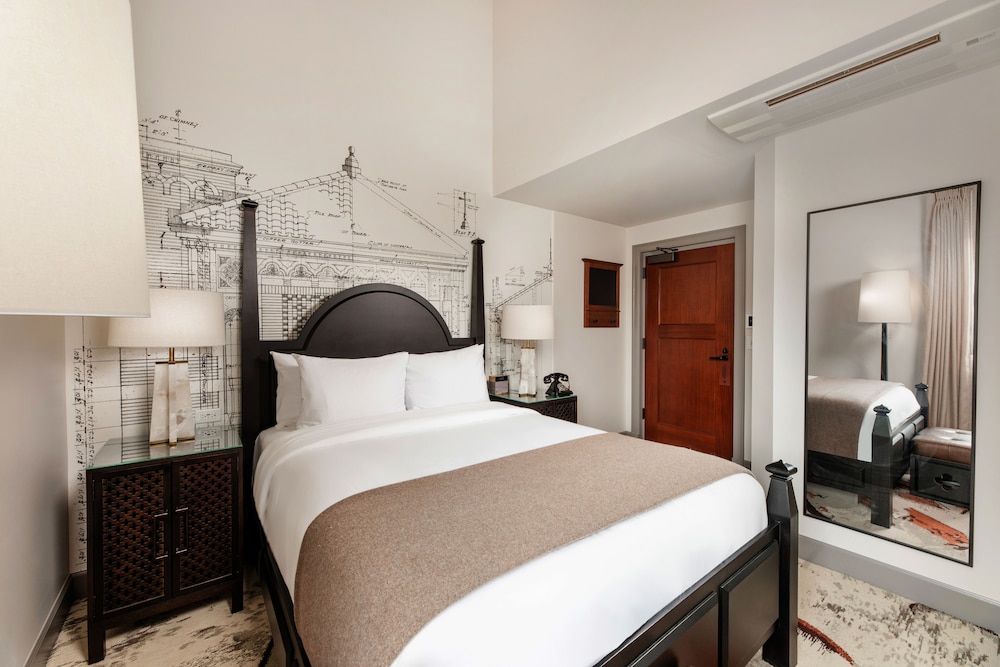 Room, 1 King Bed (Lodge) - Photo 2