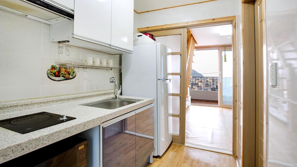 Basic Room, 1 Bedroom (Doran) - Photo 7