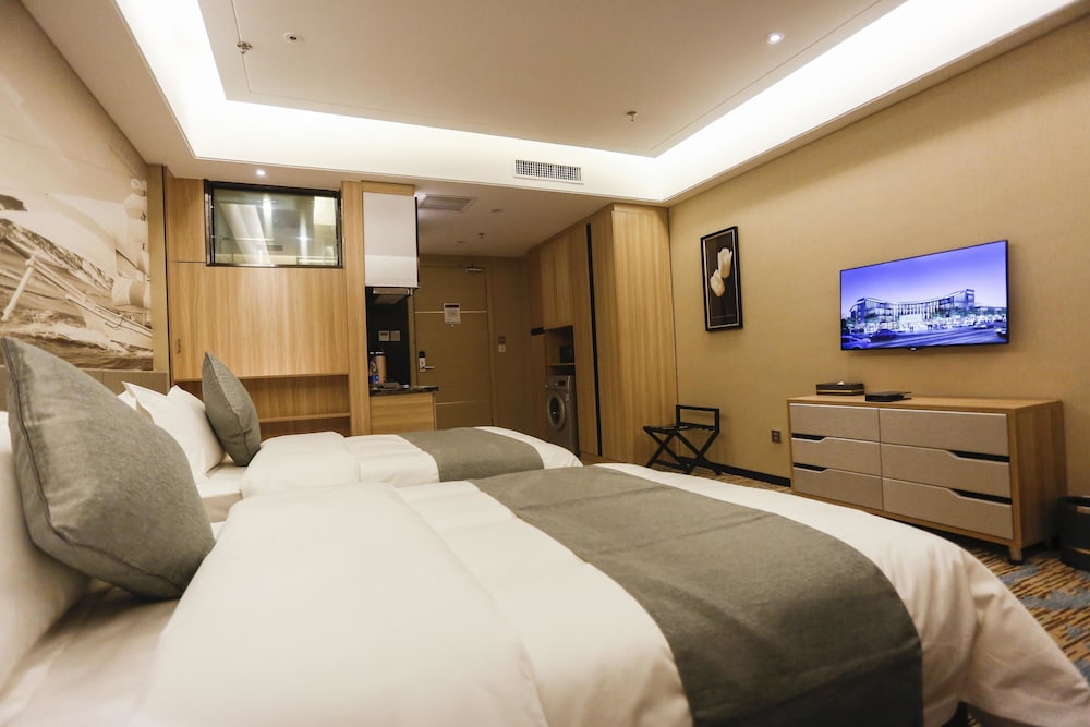 Superior Twin Room With View