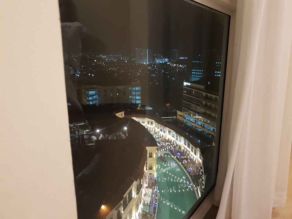 Family Apartment, 2 Bedrooms, Non Smoking, Canal View, photo 6
